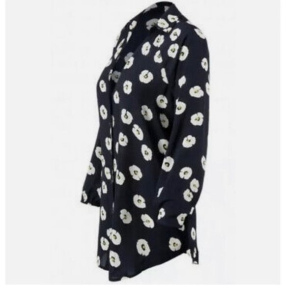 cabi Go-To Button-Up - Picture 2 of 2